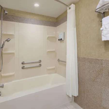 Baymont By Wyndham Pompton Plains/Wayne Hotel Pequannock Exterior photo